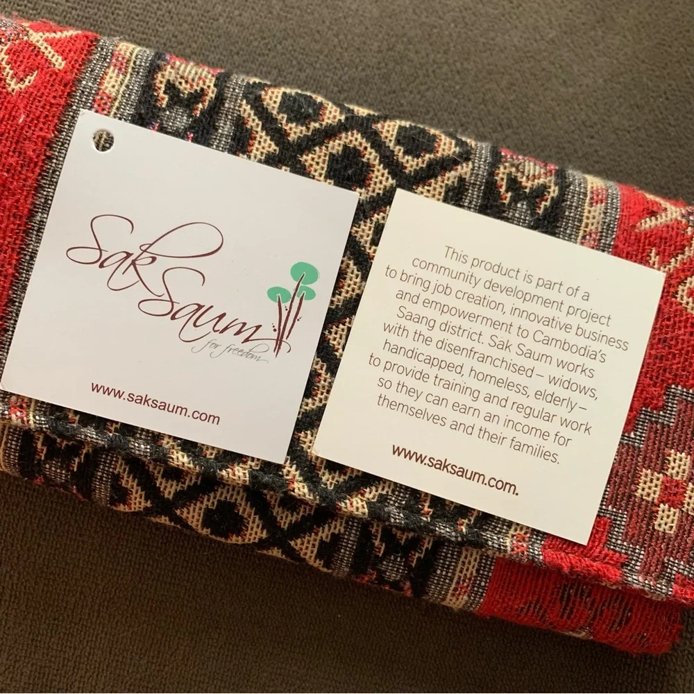 Ethically Made - Handmade Woven Cotton Women’s Wallet - Picture 2 of 6